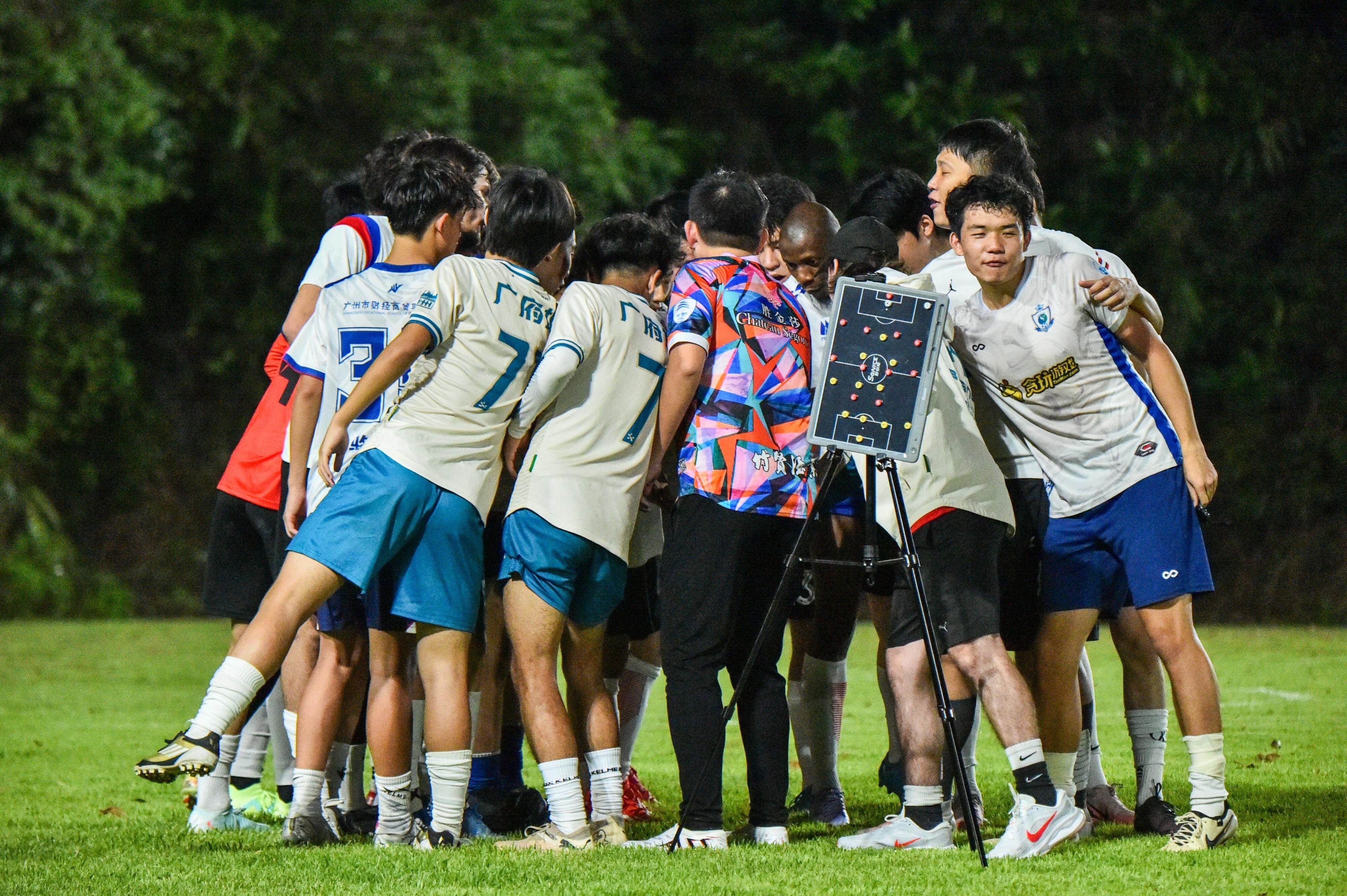 九游体育娱乐关于集结日那不勒斯复出首秀——西甲节点到来，更衣室稳定，赛程密集仍需轮换的信息